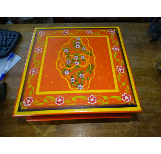 "Bazot" cushion table in 30x30 cm orange and flowers