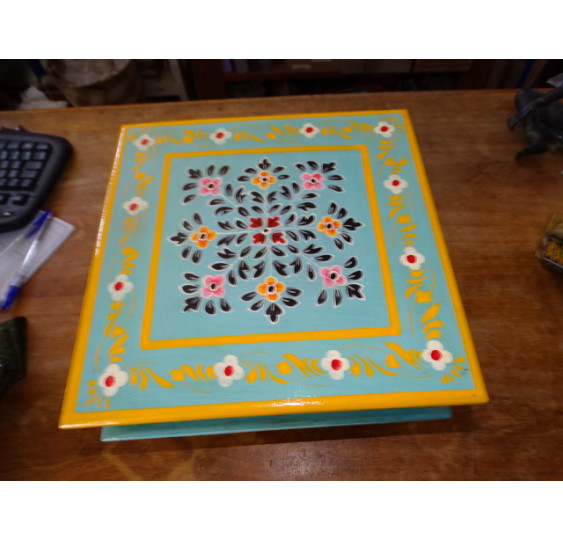 "Bazot" cushion table in 30x30 cm blue and flowers