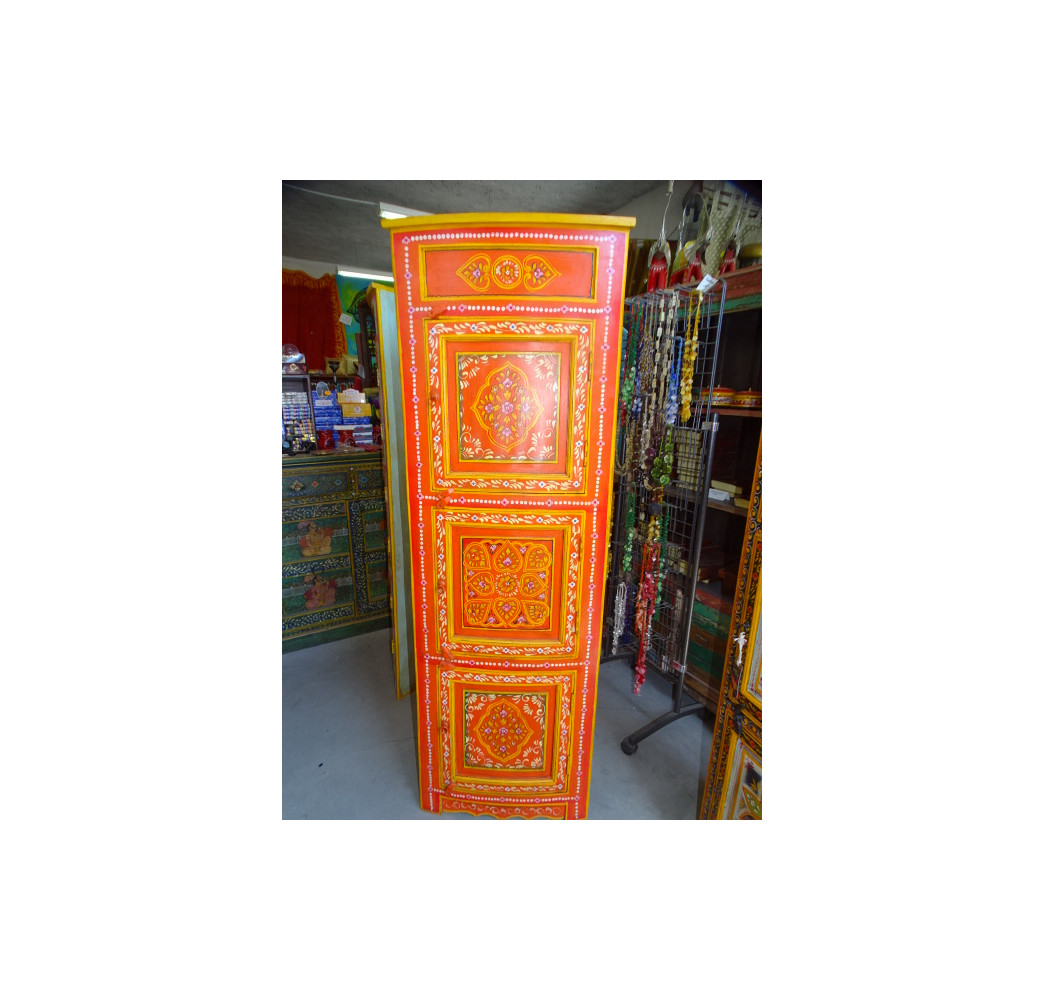 Meuble d'angle 3 portes peint orange losange