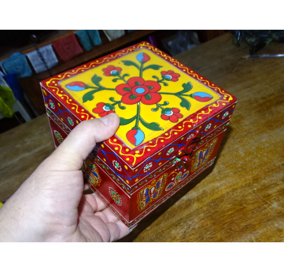 Boite carrée avec carrelage multicolore 15x15x11 cm - 4