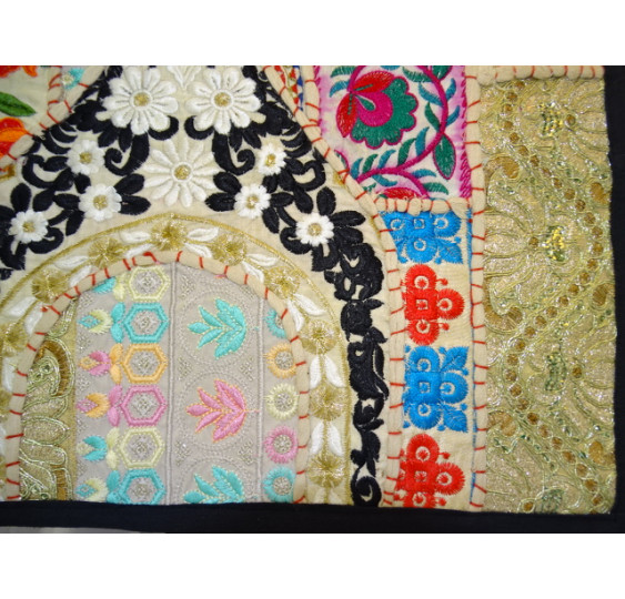 cover 40x40 cm in old Gujarat fabrics - 485