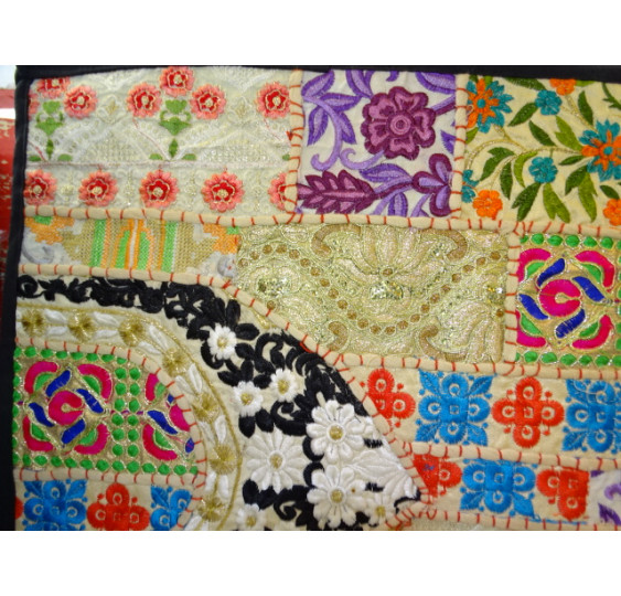 cover 40x40 cm in old Gujarat fabrics - 487