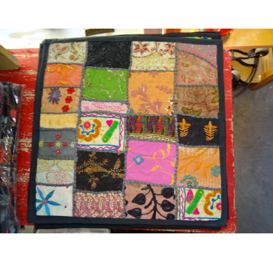cover 40x40 cm in old Gujarat fabrics - 496