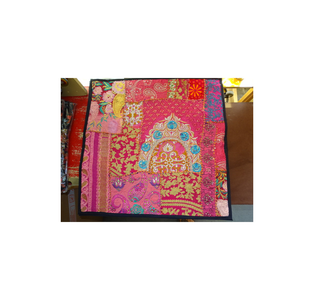 Gujarat cushion cover in 60x60 cm - 524
