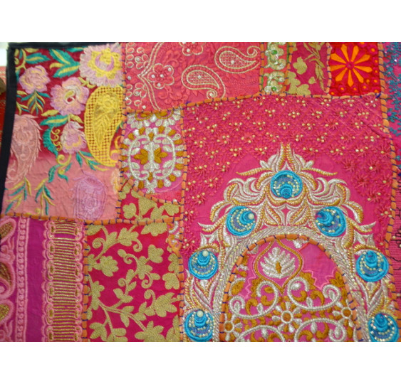Gujarat cushion cover in 60x60 cm - 524