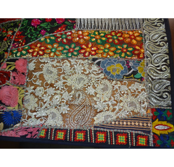 Gujarat cushion cover in 60x60 cm - 536