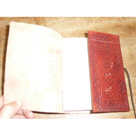 Leather travel diary with PEACOCK pattern 9x13 cm