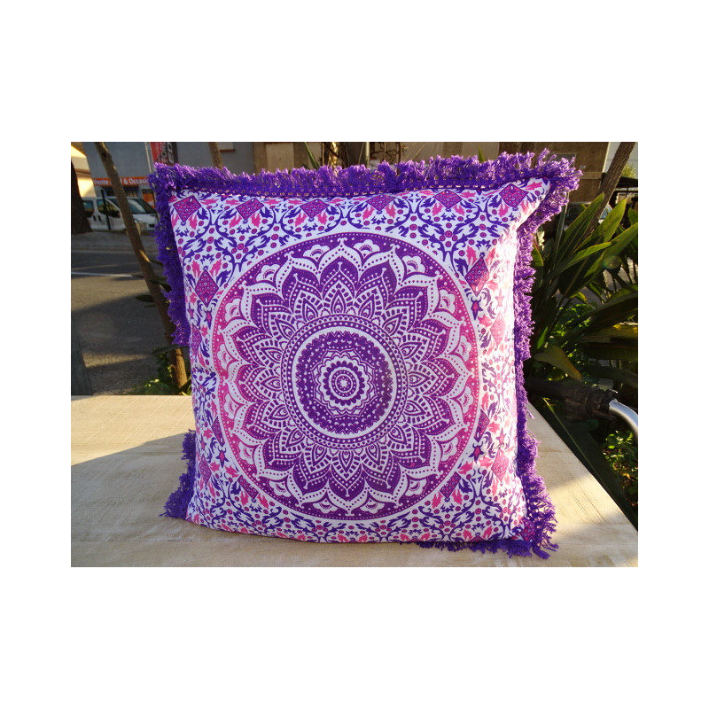 Cushion covers 40x40 cm of purple and pink color with fringes
