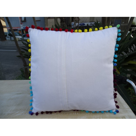 Cushion covers 40x40 cm in green and blue color with pompoms