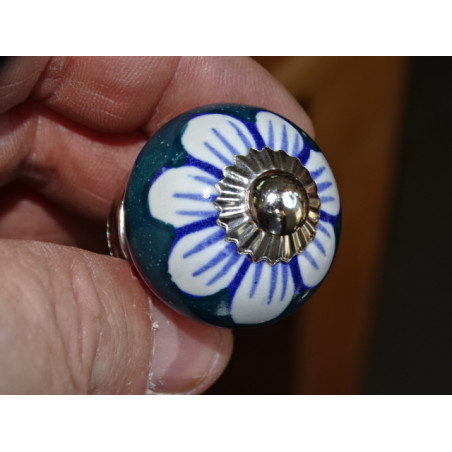 mini buttons in emerald ceramic and white flower - silver
