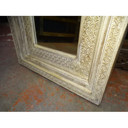 Large carved mirror JHAROKHA patinated in sanded white in 69x10x146 cm