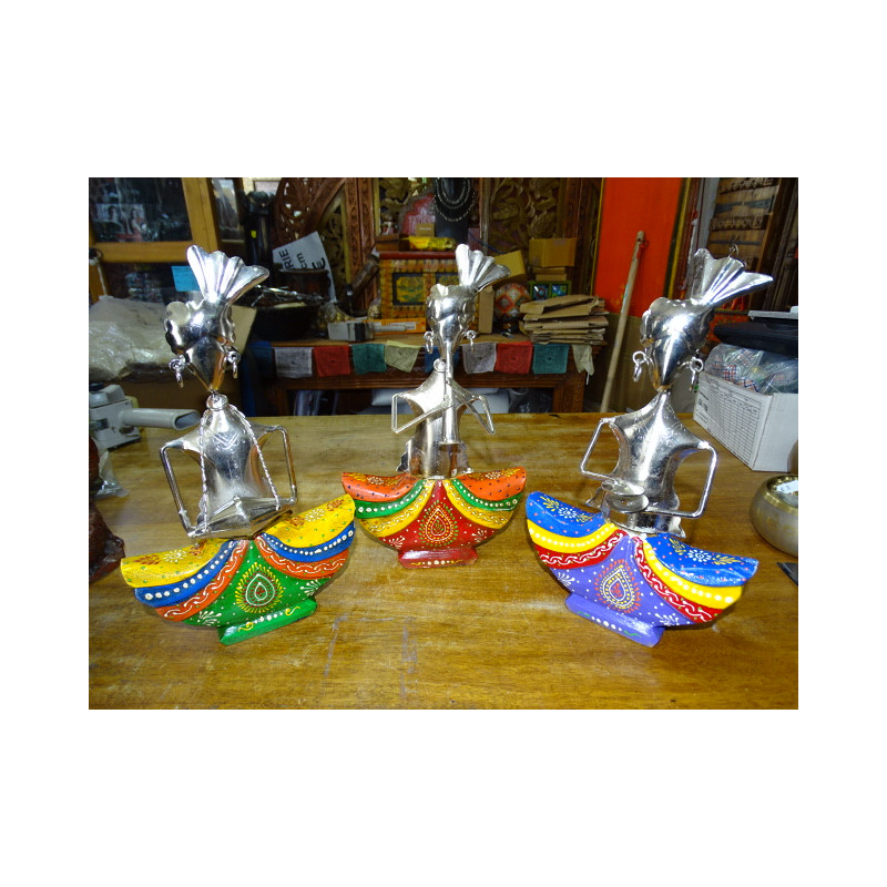 Set of 3 Indian musicians in metal and wood painted by hand