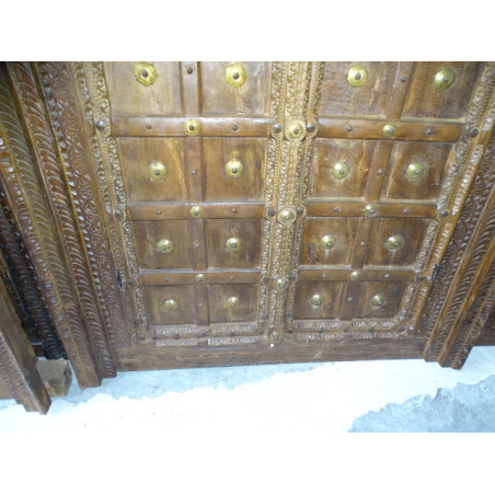 Vieilles portes de placard en forme d'arche et linteau 113x200 cm