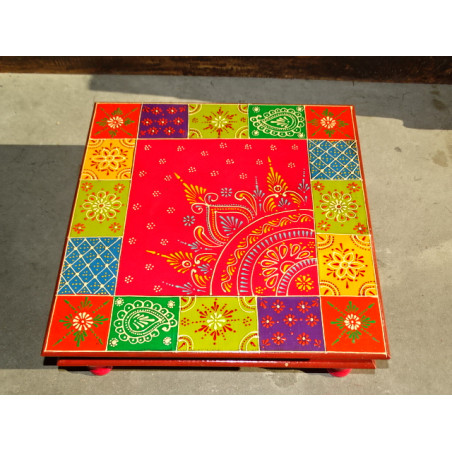 Table à coussin bazot 45x45X16 cm à damier et motif kashmeer
