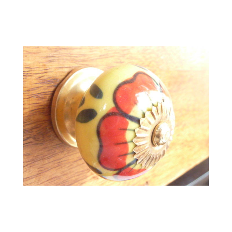 handle yellow coquelicot red