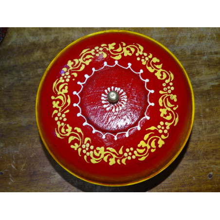 Hand painted red round box with a diameter of 11 cm