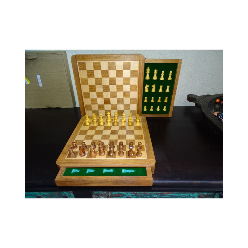 Jeux d'échec magnétique 13 x13 cm avec tiroir de rangement