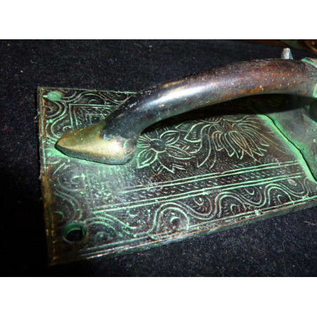Heurtoir en bronze éléphant verte plaque