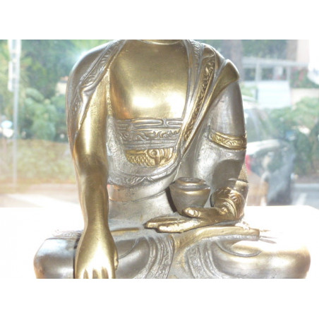Buddha toucher de la terre