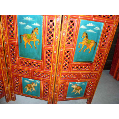 screen head bed elephants and chevaux
