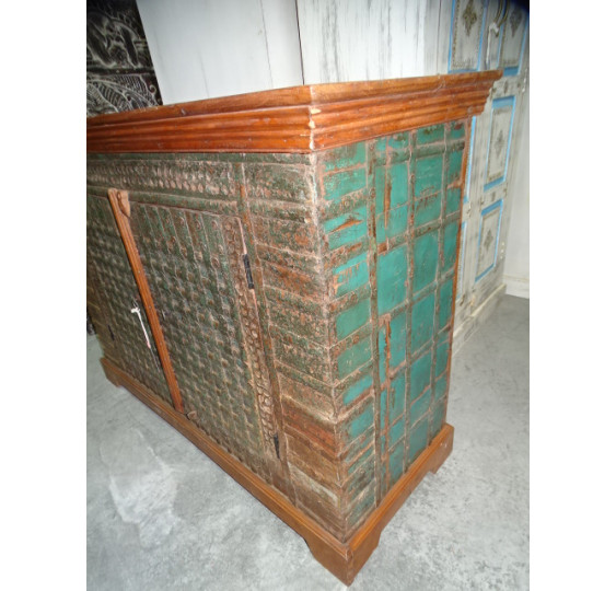 Sideboard pitara covered with embossed metal 130x50x95 cm
