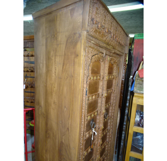 Armoire vieilles portes et vieux linteau en 76x45x184 cm